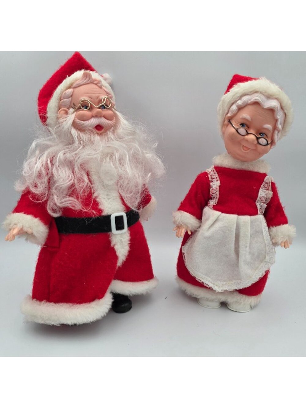 Vintage Santa & Mrs. Claus Christmas Dolls Red Felt Outfits Glasses 12"